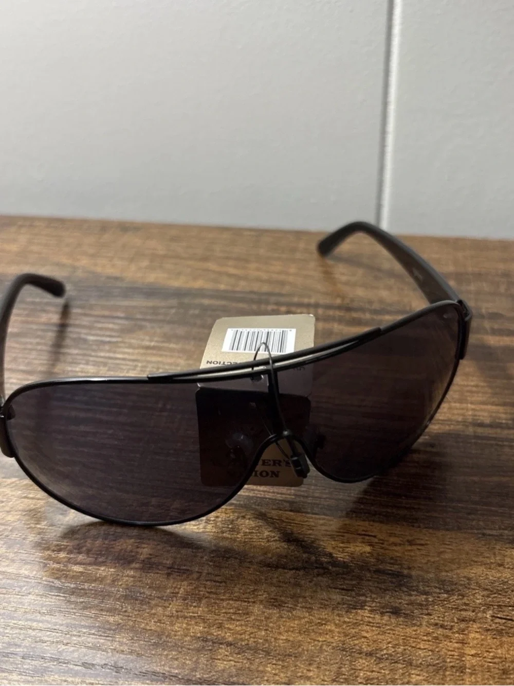 Warner's Men's Black Aviator Sunglasses